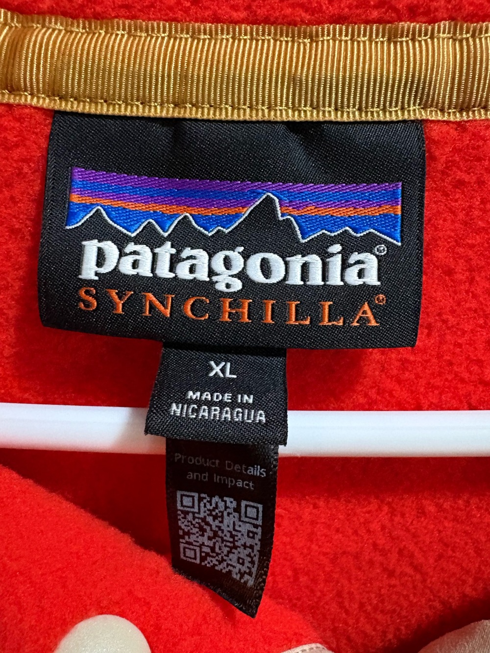 Patagonia Women's Lightweight Synchilla® Snap-T® Fleece Pullover - Sizzle Red - Picture 5 of 5